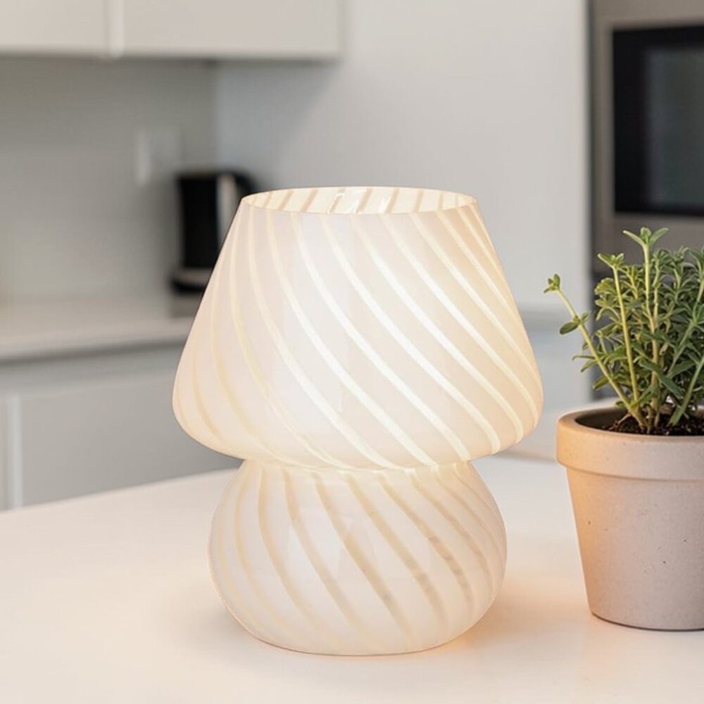 Mushroom Lamp Retro Aesthetic Bedside Light Minimalist Home Decor - Picture 4 of 6